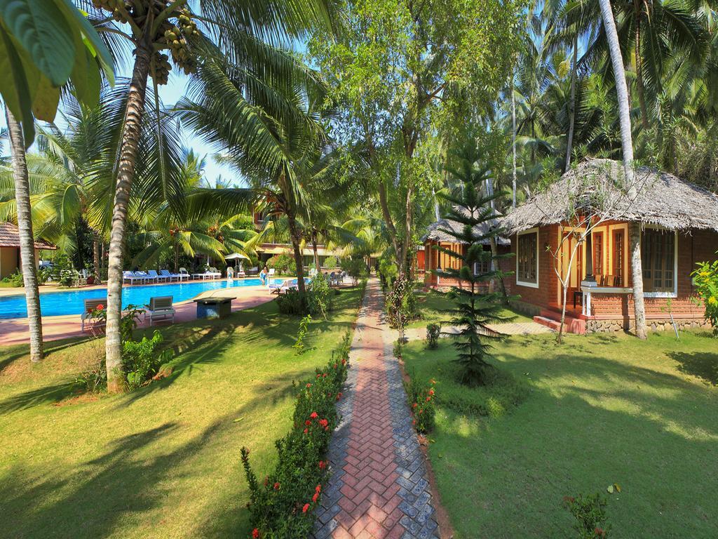 Abad Harmonia Ayurvedic Beach Resort Kovalam Eksteriør bilde