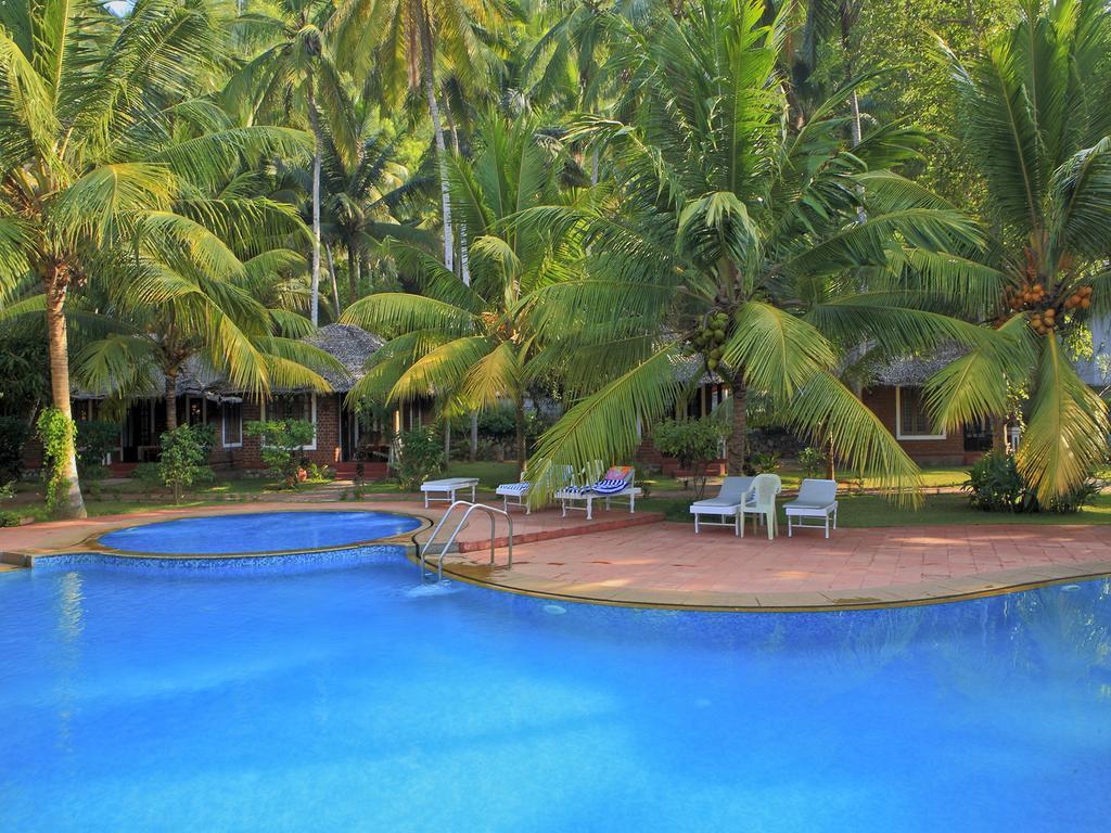 Abad Harmonia Ayurvedic Beach Resort Kovalam Eksteriør bilde