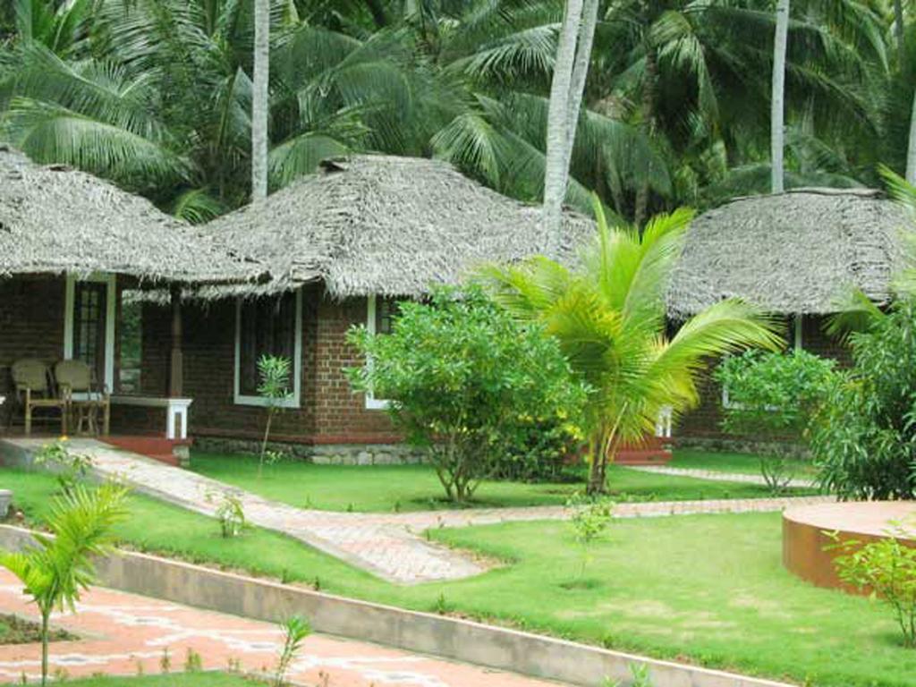 Abad Harmonia Ayurvedic Beach Resort Kovalam Eksteriør bilde