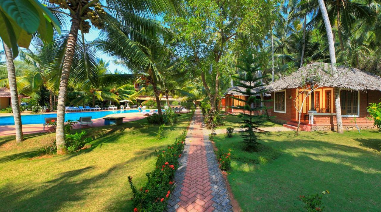 Abad Harmonia Ayurvedic Beach Resort Kovalam Eksteriør bilde